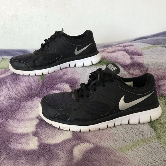 Nike Shoes - Nike Flex 2012 Women’s Athletic Shoes